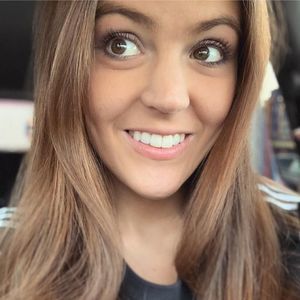 Meet your Posher, Whitney